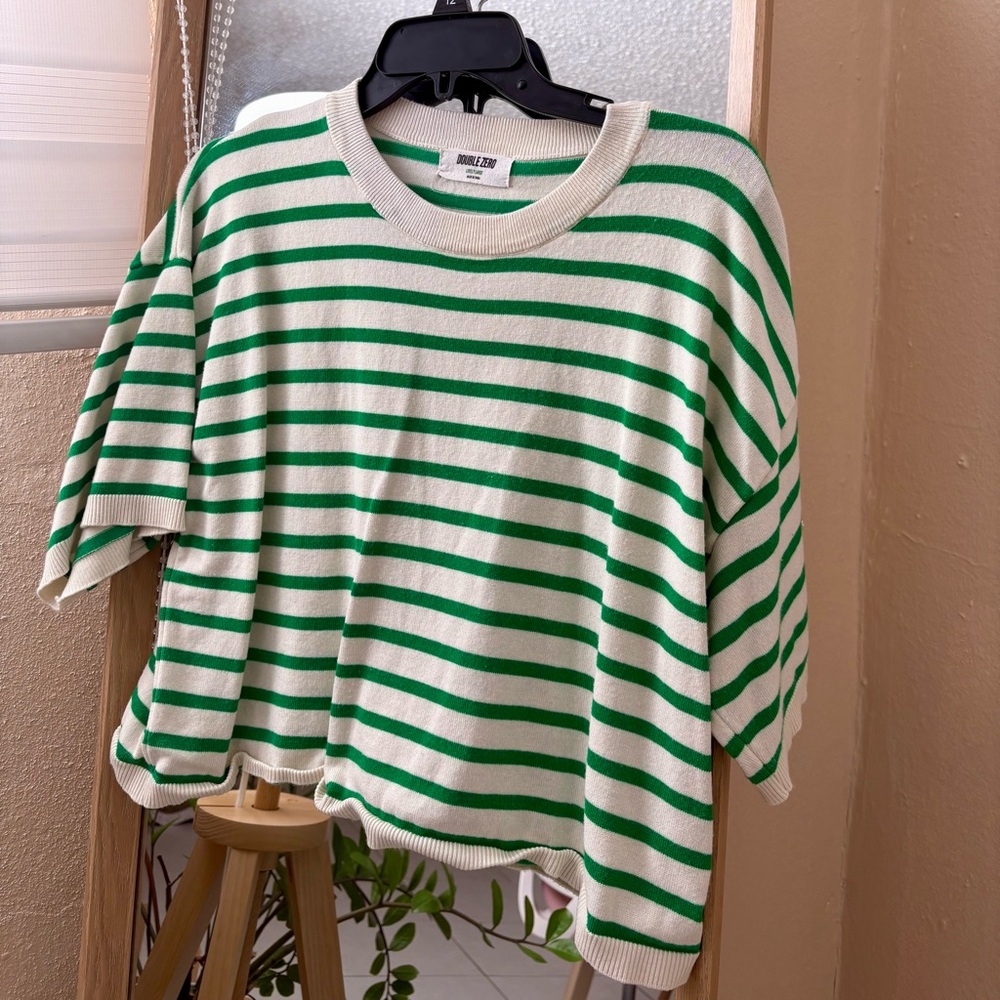 GREEN STRIPED KNIT TOP 💚✨